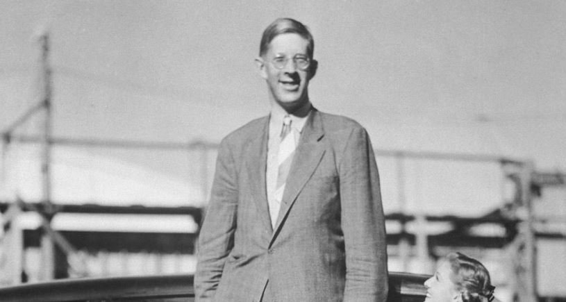 Meet Her Brother, Robert Wadlow